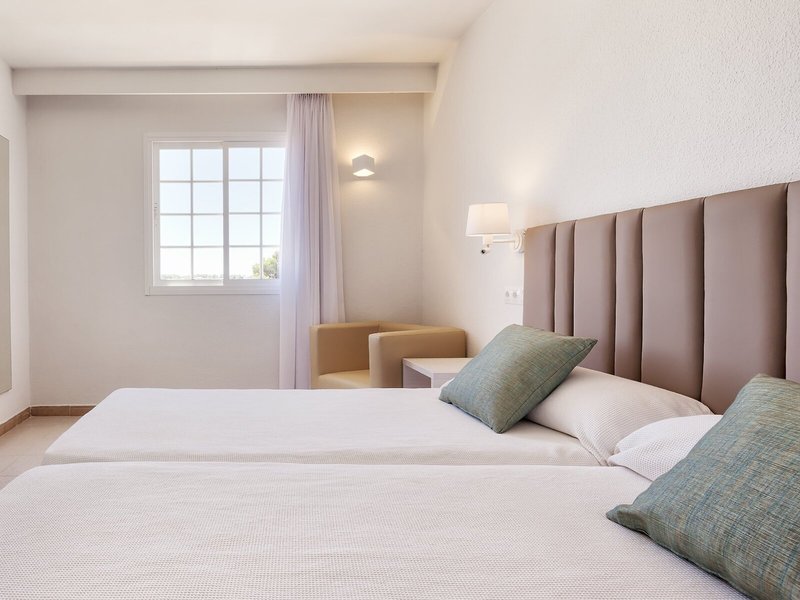 Hotel ILUNION Menorca 22