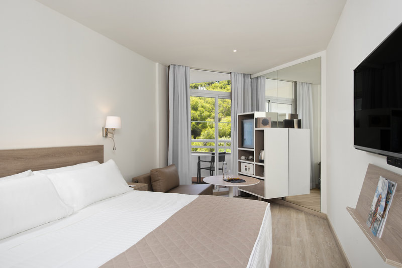 Meliá Cala Galdana 10