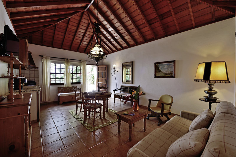 Mari Villa 8 - Room Example