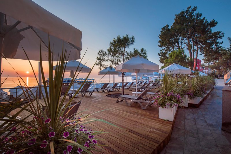 Akra Kemer 12