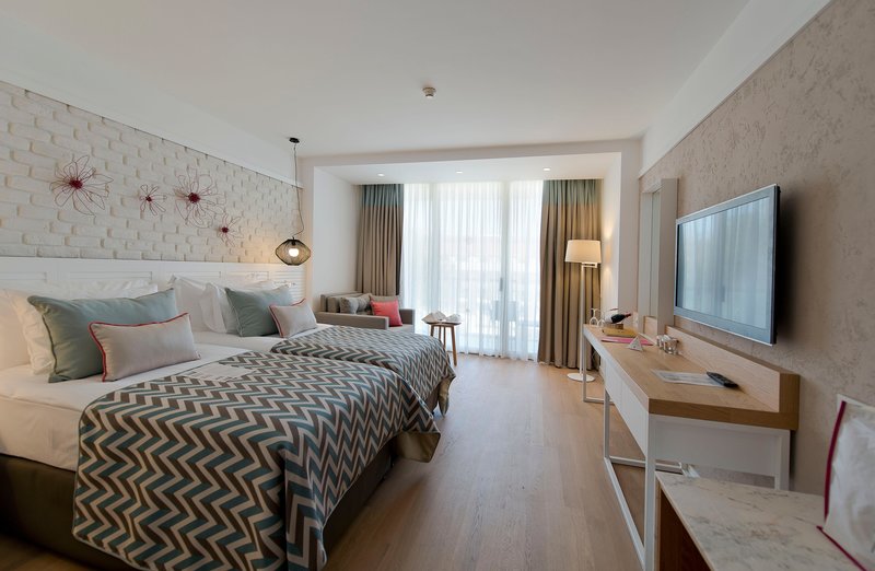 Akra Kemer 23