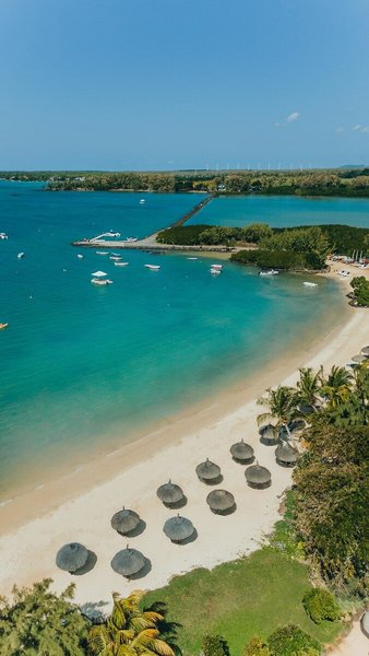 Radisson Blu Azuri Resort & Spa, Mauritius 6 - Beach