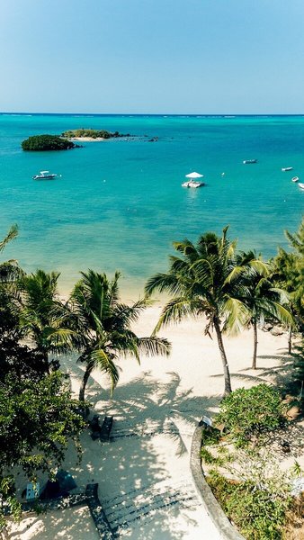 Radisson Blu Azuri Resort & Spa, Mauritius 7 - Beach