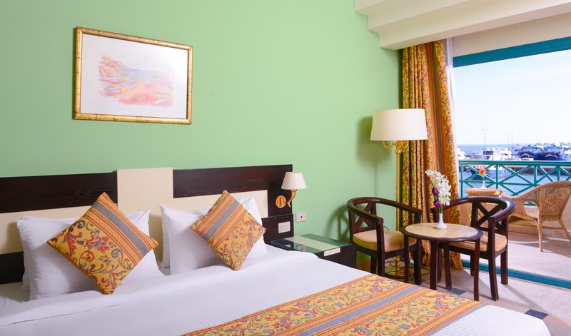 Moreno Horizon Spa & Resort 10
