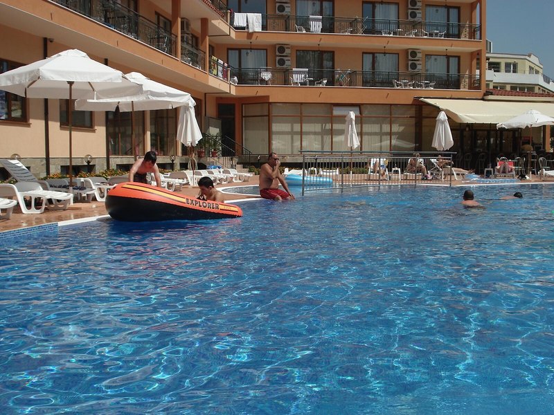 Happy Aparthotel & Spa 10