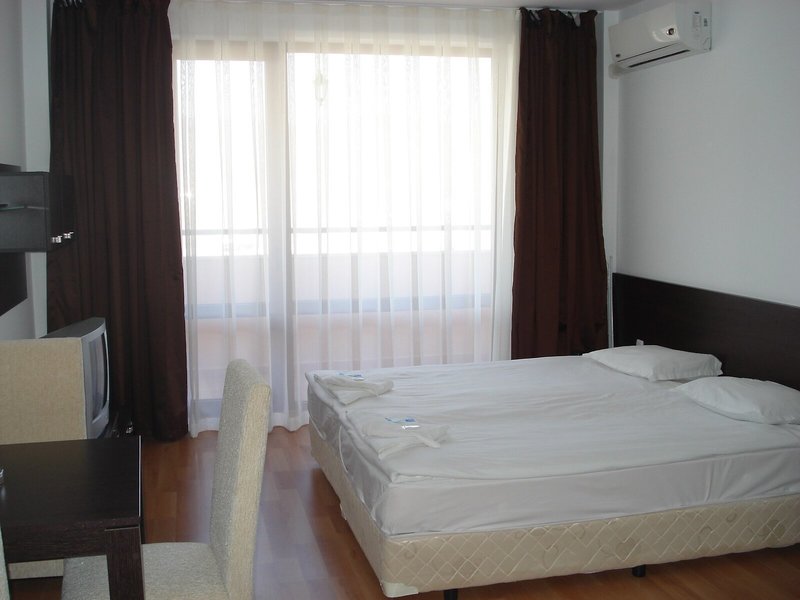 Happy Aparthotel & Spa 28