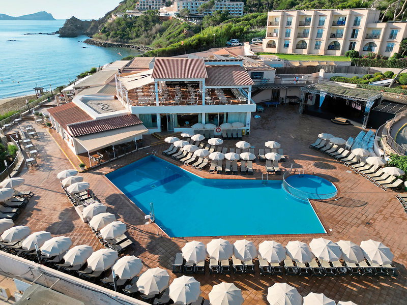 Invisa Hotel Cala Blanca 1