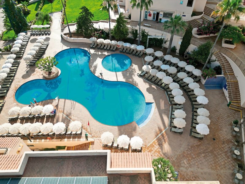 Invisa Hotel Cala Blanca 4