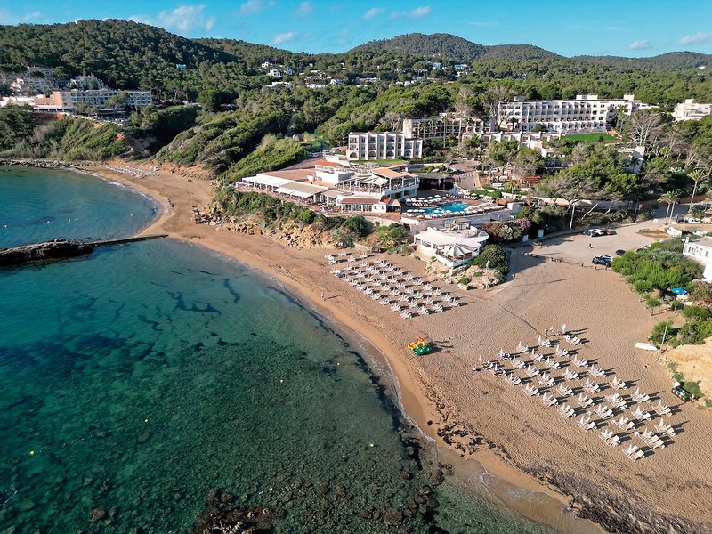 Invisa Hotel Cala Blanca 7
