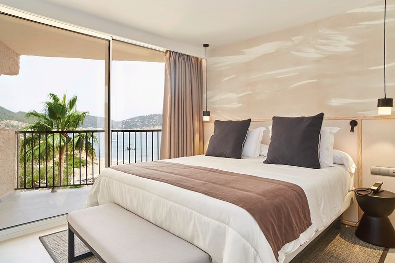 Invisa Hotel Cala Blanca 29