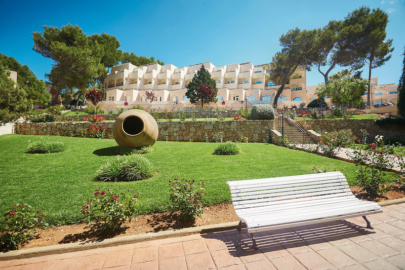 Invisa Hotel Club Cala Blanca 7