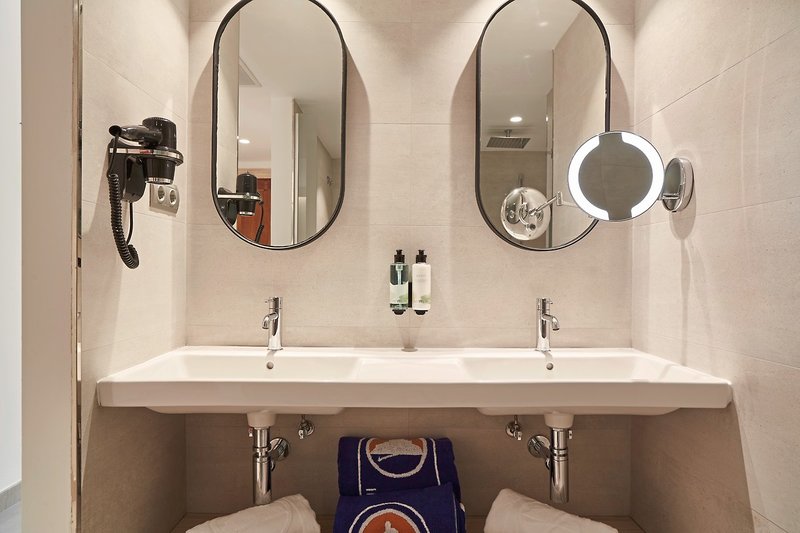 Invisa Hotel Club Cala Blanca 25