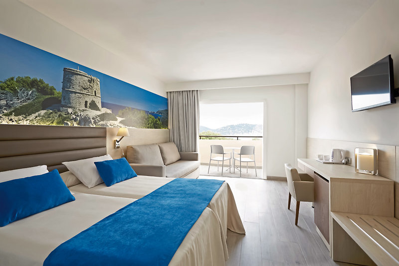 Invisa Hotel Club Cala Blanca 12