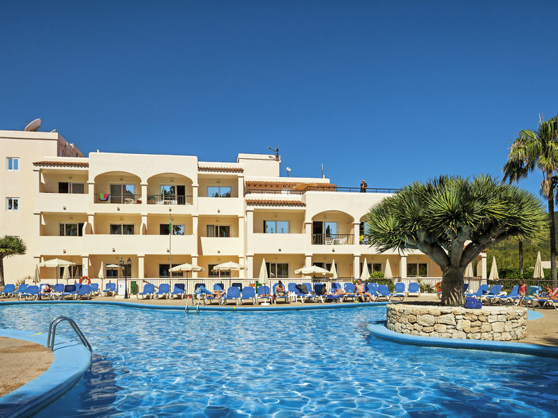 Invisa Hotel Club Cala Blanca 1