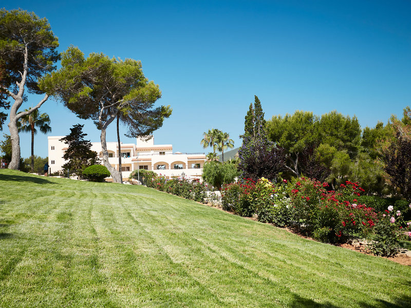 Invisa Hotel Club Cala Blanca 4