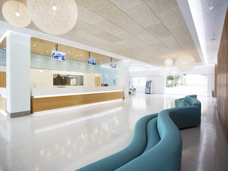 Invisa Hotel Club Cala Blanca 15