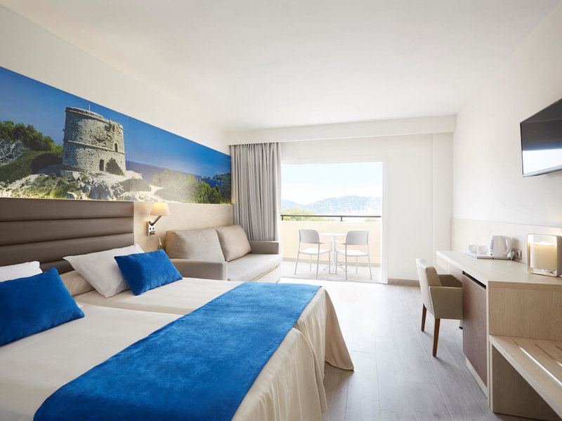 Invisa Hotel Club Cala Blanca 33