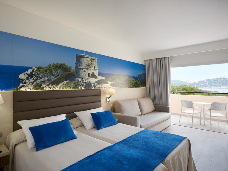 Invisa Hotel Club Cala Blanca 34