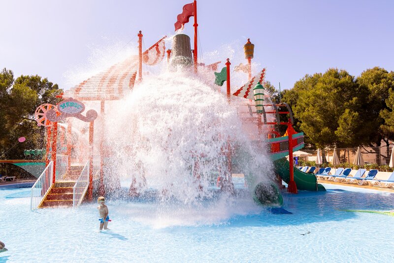 Invisa Hotel Club Cala Blanca 20