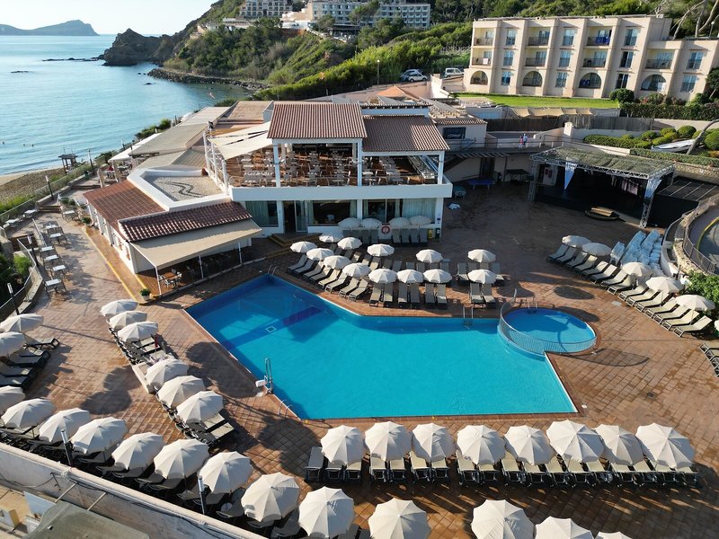 Invisa Hotel Cala Blanca 12