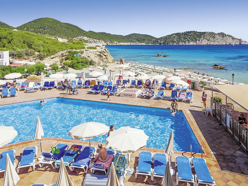 Invisa Club Cala Blanca 7 - Beach