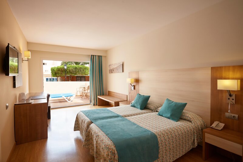 Invisa Club Cala Blanca 28 - Room Example