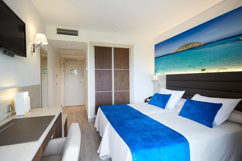 Invisa Club Cala Blanca 31 - Room Example