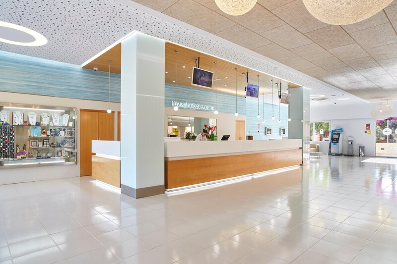 Invisa Club Cala Blanca 34 - Lounge / Lobby