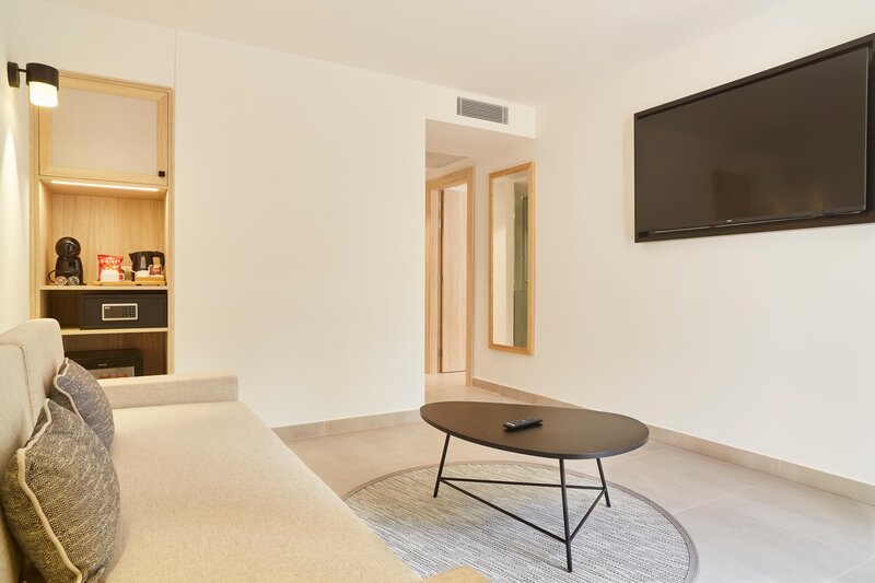 Invisa Club Cala Blanca 54 - Room Example