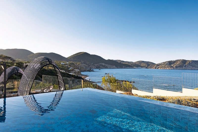 Invisa Hotel Club Cala Verde 11