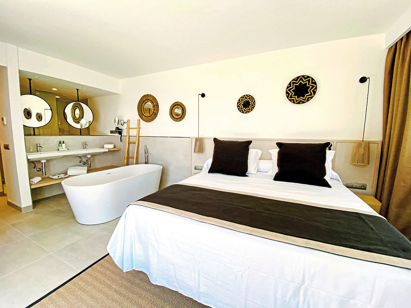 Invisa Hotel Club Cala Verde 21