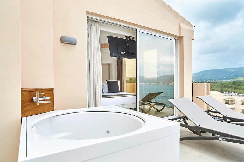 Invisa Hotel Club Cala Verde 35