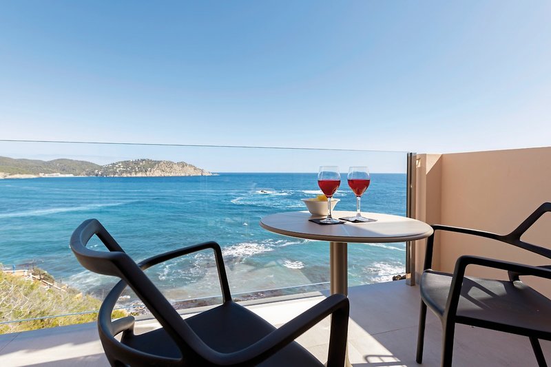 Invisa Hotel Club Cala Verde 37