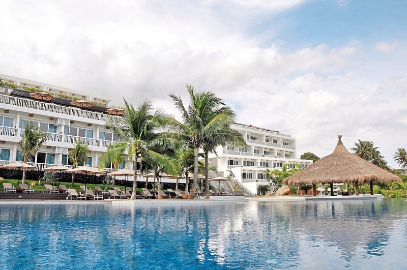 The Cliff Resort & Residences 7