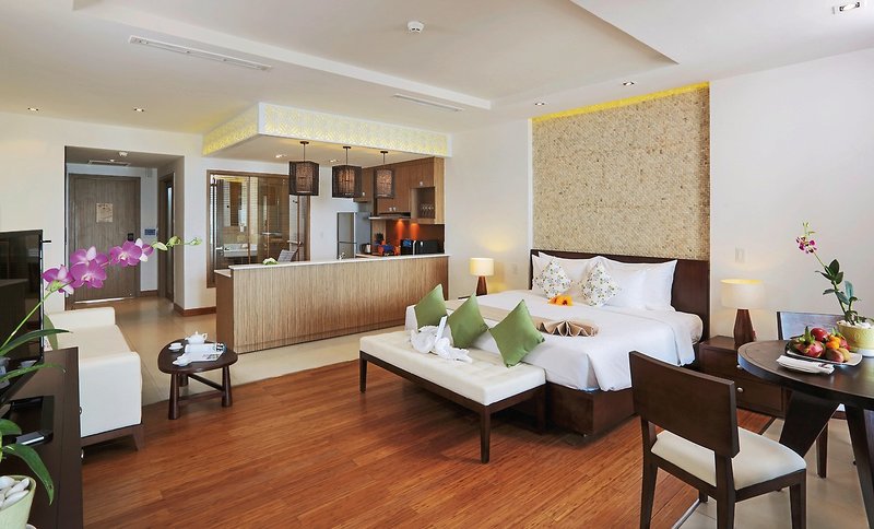 The Cliff Resort & Residences 33