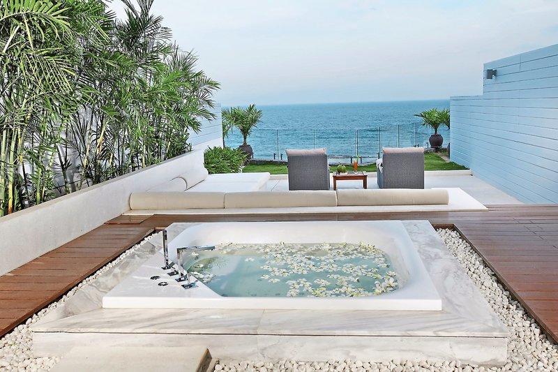 The Cliff Resort & Residences 34