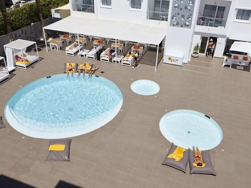 Ibiza Sun Apartments 9