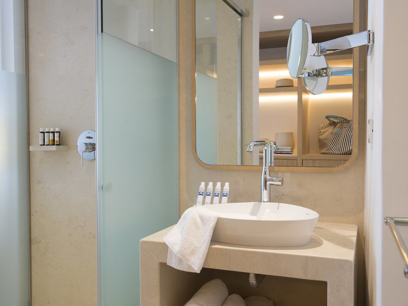 Myconian Kyma Design Hotel 25