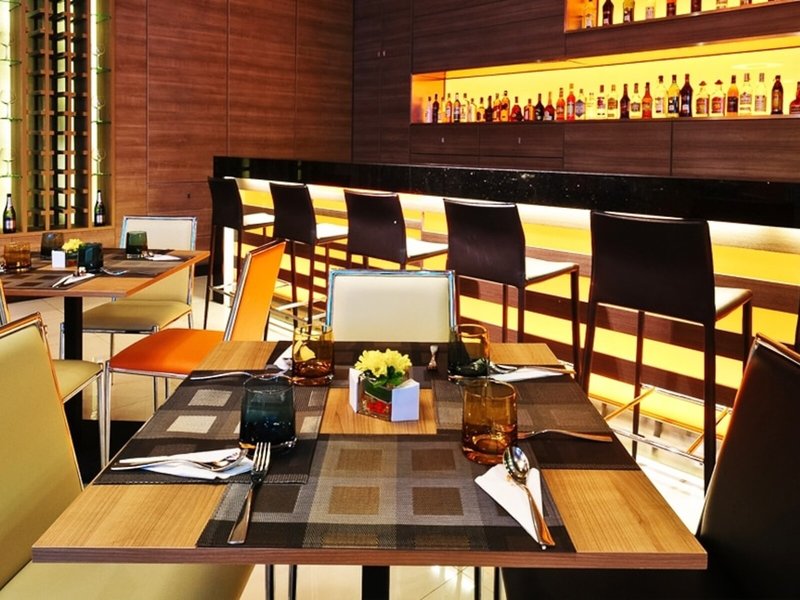 Mida Hotel Ngamwongwan 11