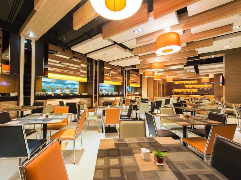 Mida Hotel Ngamwongwan 15