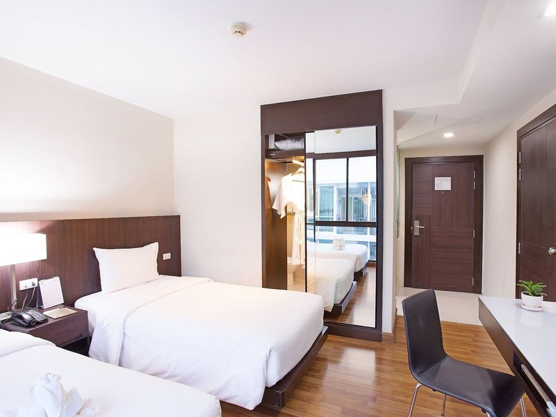 Mida Hotel Ngamwongwan 18