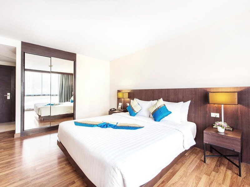 Mida Hotel Ngamwongwan 36