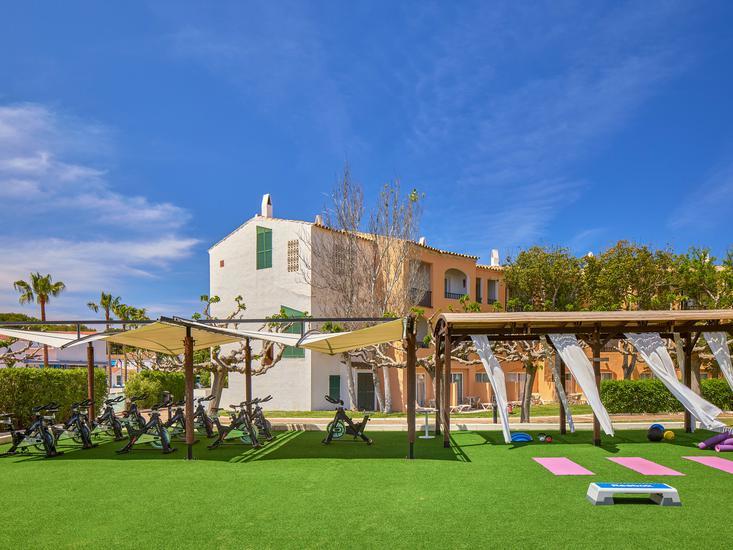 Sol Falcó All Inclusive 4