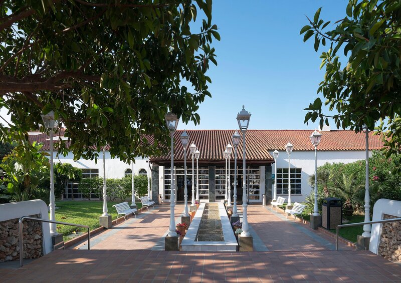 Sol Falcó All Inclusive 22