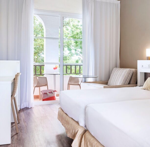 Sol Falcó Menorca 25