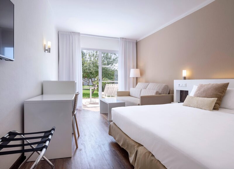 Sol Falcó Menorca 80