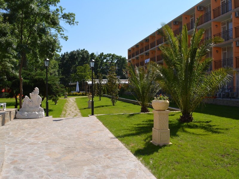 Riva Hotel 6