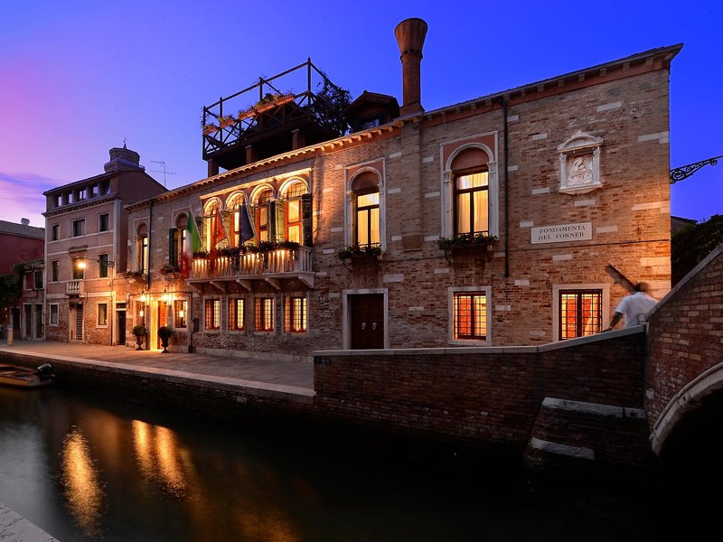 Palazzetto Madonna