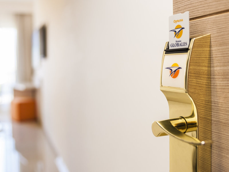 Globales Club Almirante Farragut 42