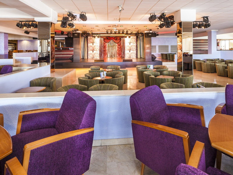 Globales Club Almirante Farragut 14